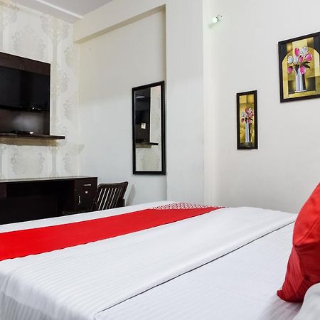 Hotel O Radhika Palace Bhopal Buitenkant foto