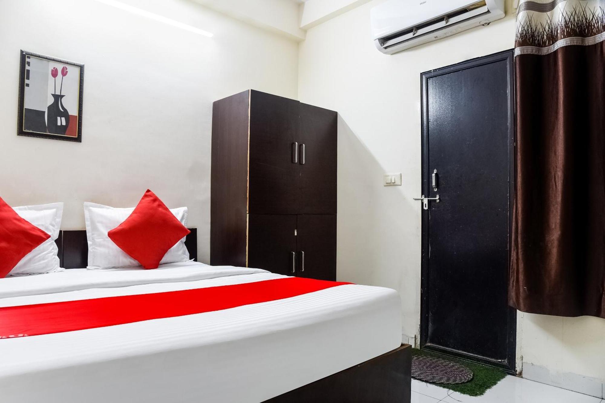 Hotel O Radhika Palace Bhopal Buitenkant foto