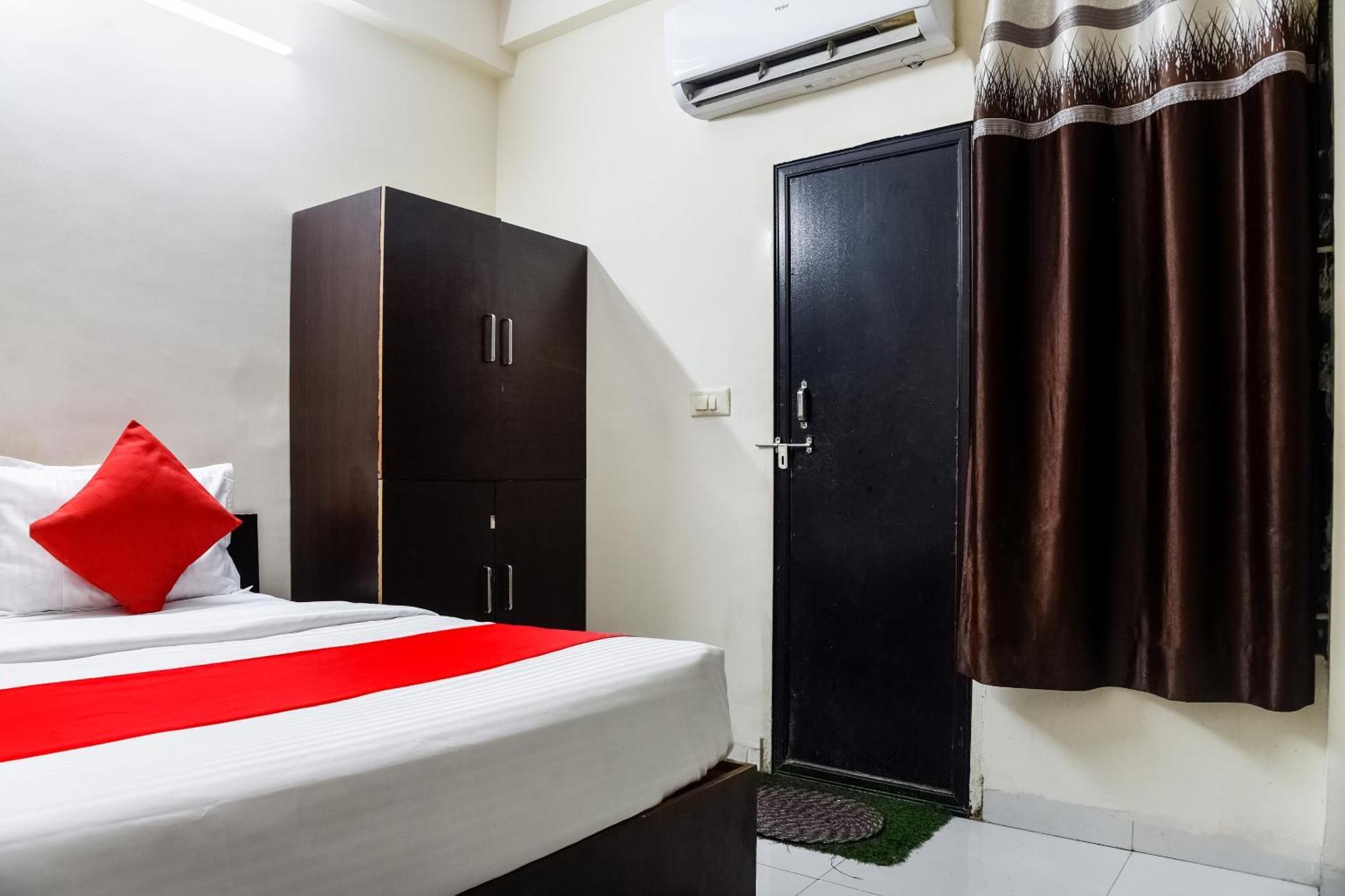 Hotel O Radhika Palace Bhopal Buitenkant foto