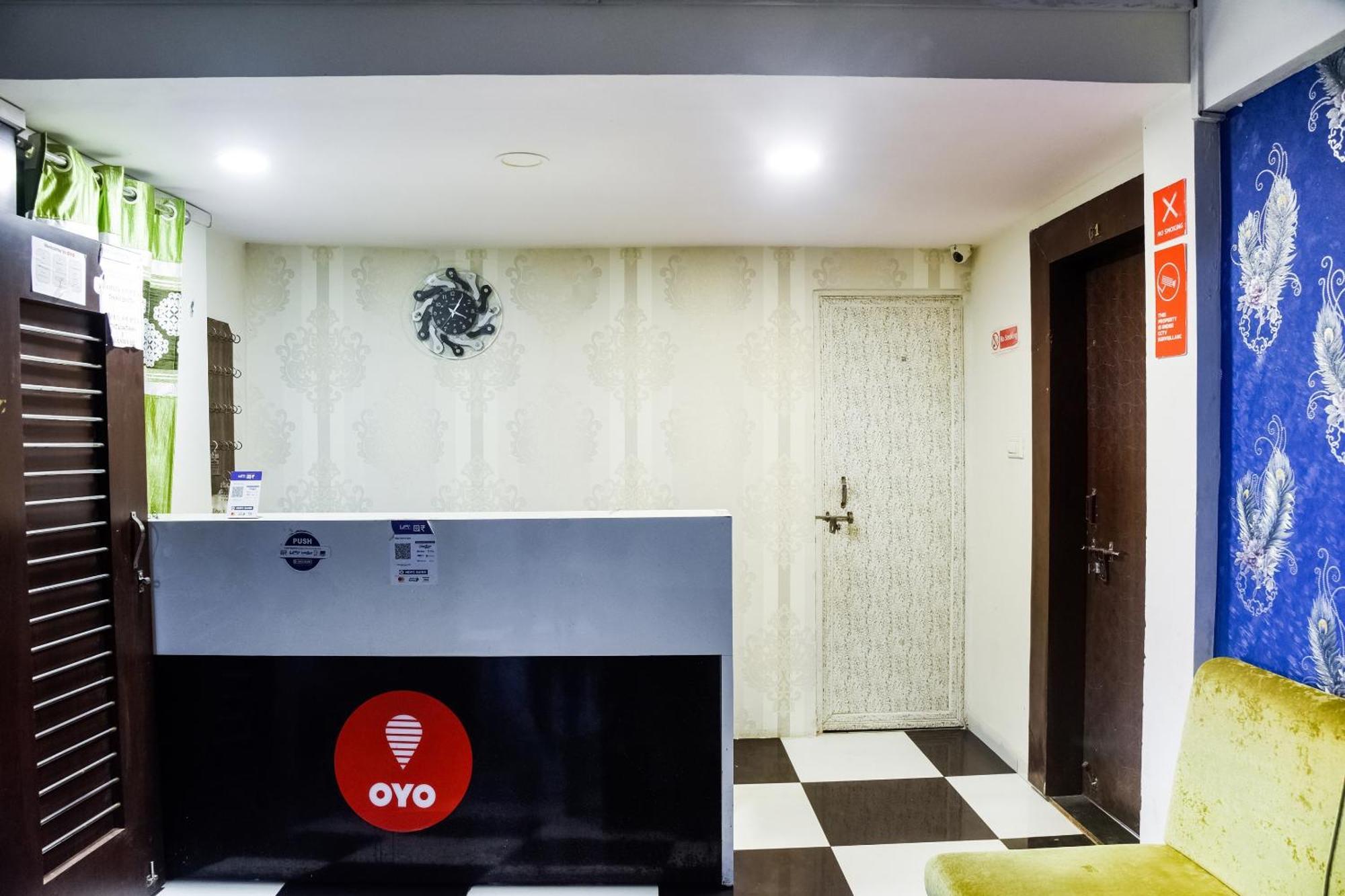 Hotel O Radhika Palace Bhopal Buitenkant foto