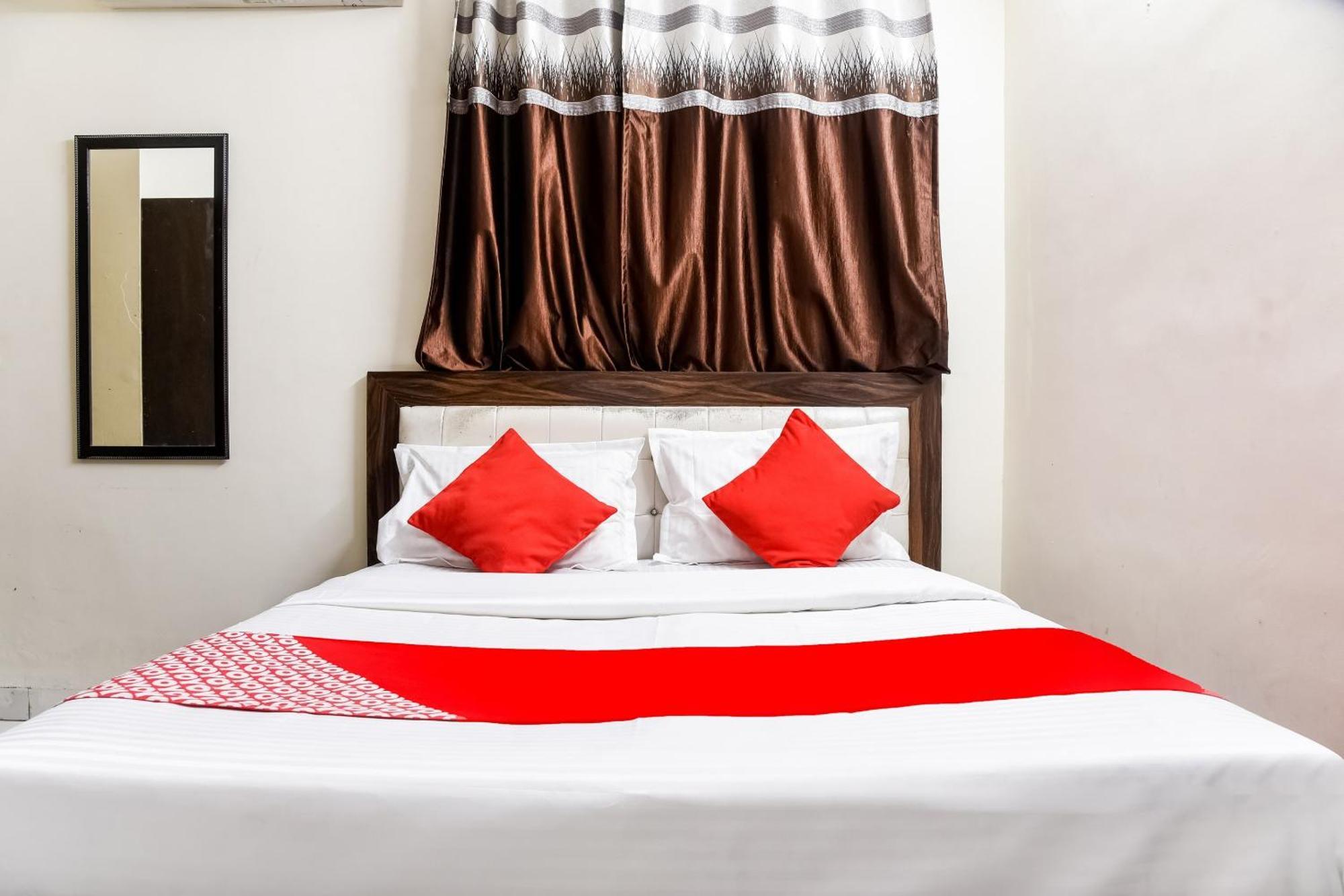 Hotel O Radhika Palace Bhopal Buitenkant foto