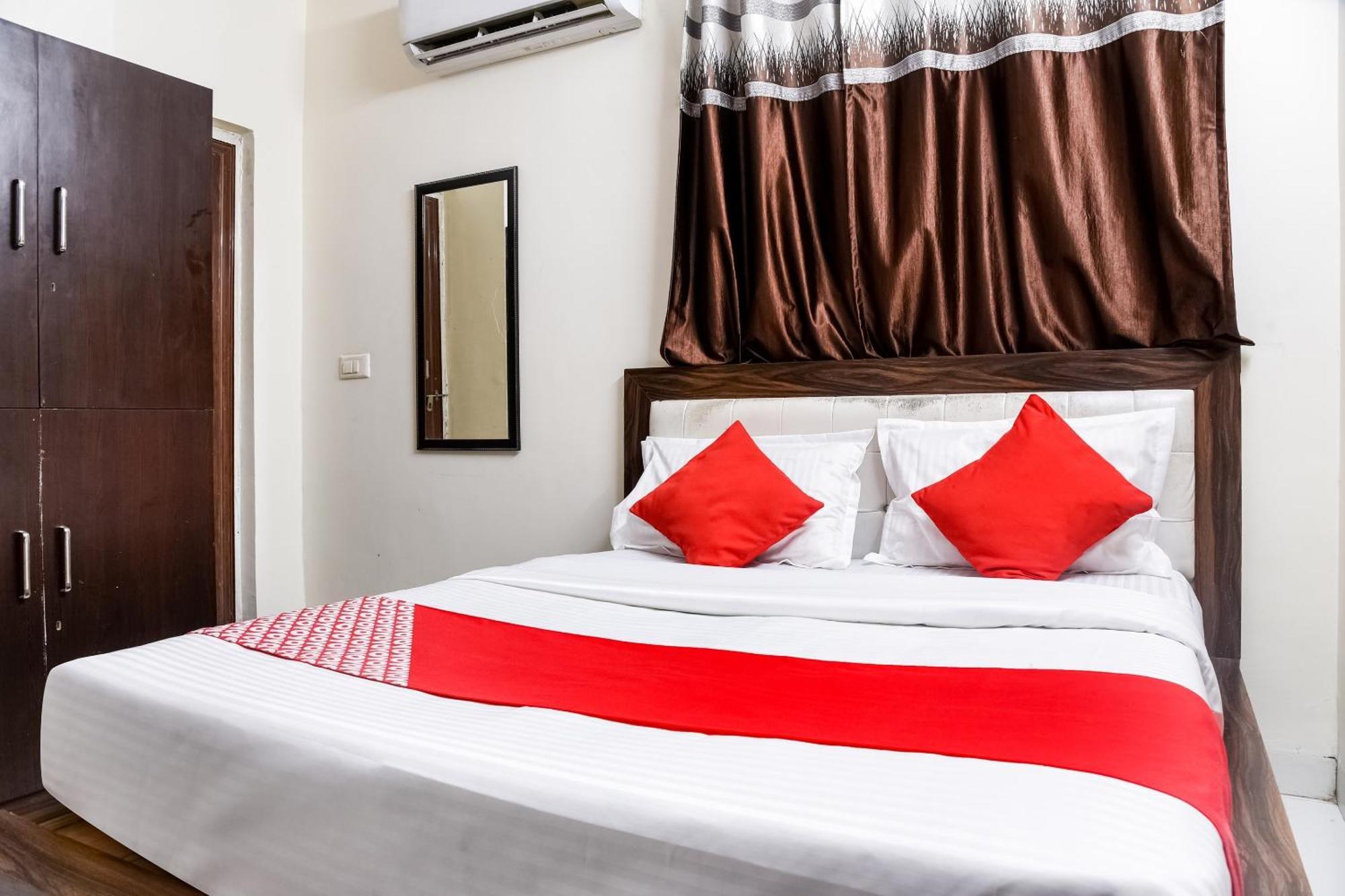 Hotel O Radhika Palace Bhopal Buitenkant foto
